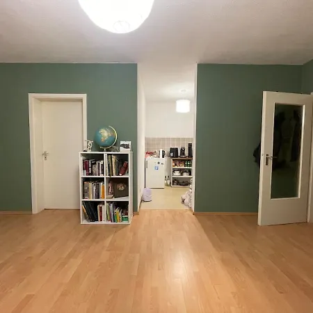 Appartement With Balcony Near The Fair